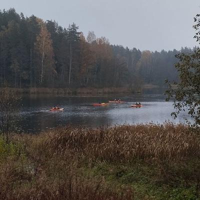 Озерный каякинг
